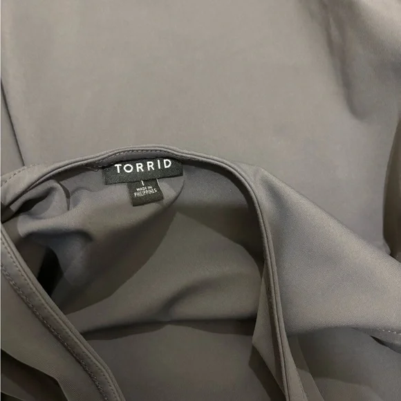 Torrid Sculpting Knit‎ Double Scoop Bodysuit Grey Sz 1X - Picture 8 of 10